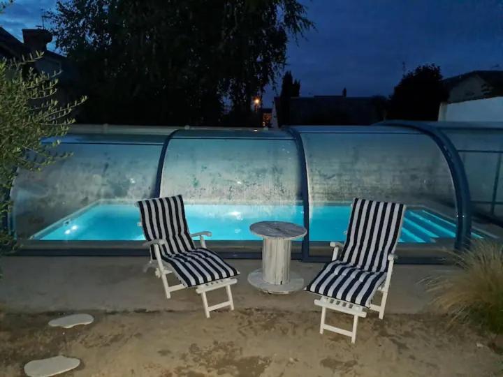 Chambre Bleue Avec Acces Plage Bourges Esterno foto